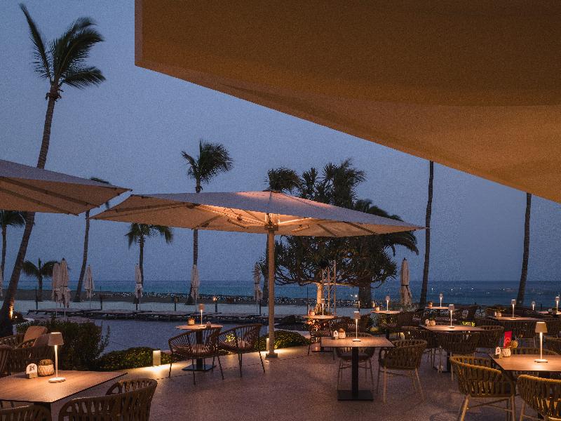 Plus Fariones Suite Hotel - Restoran