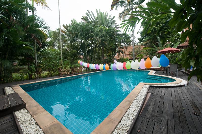 Ruen Ariya Resort by ZUZU - Havuz