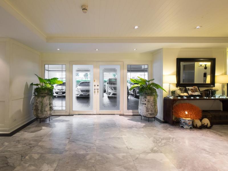 Rongratana Executive Residence - Lobi