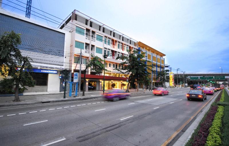 Bangkok Loft Inn - Genel