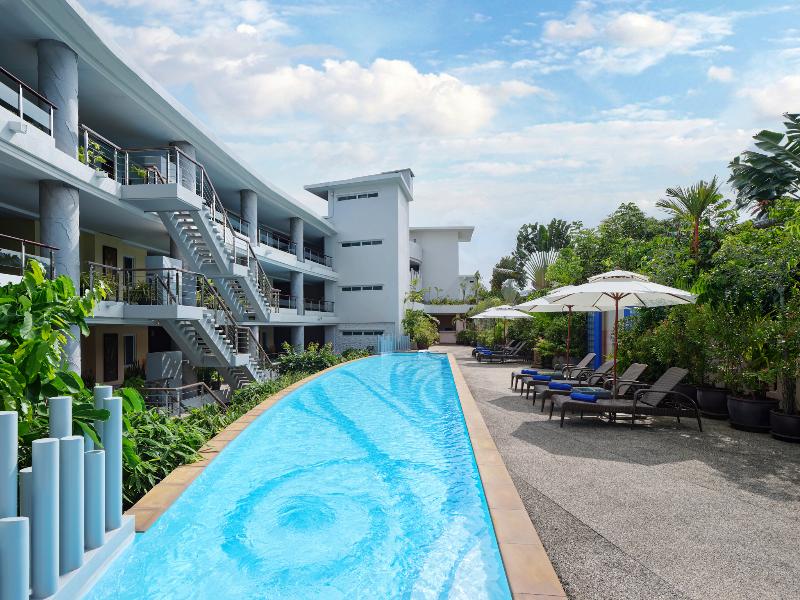 HOMM Bliss Southbeach Patong - Havuz