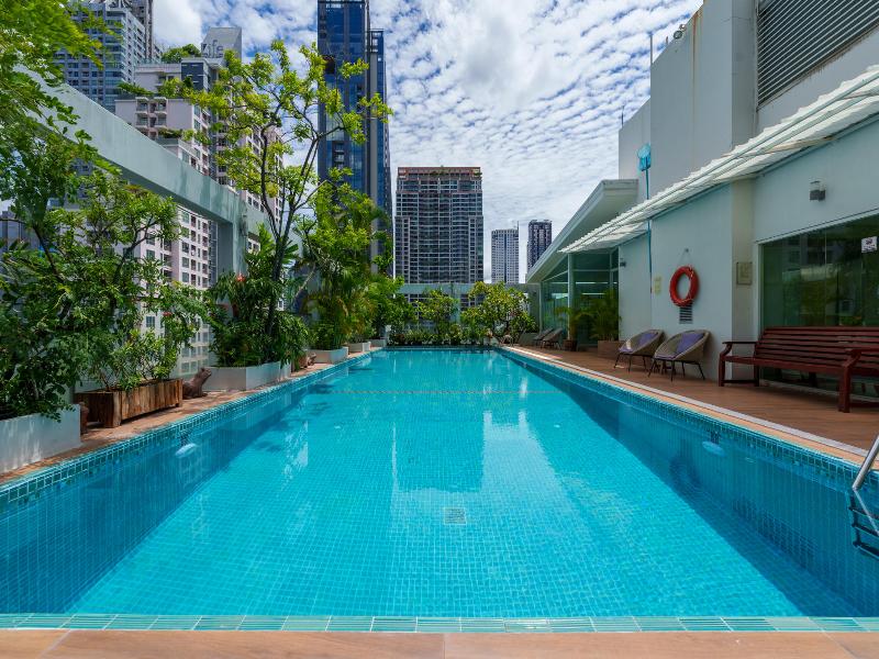 Sabai Sathorn Service Apartment - Havuz