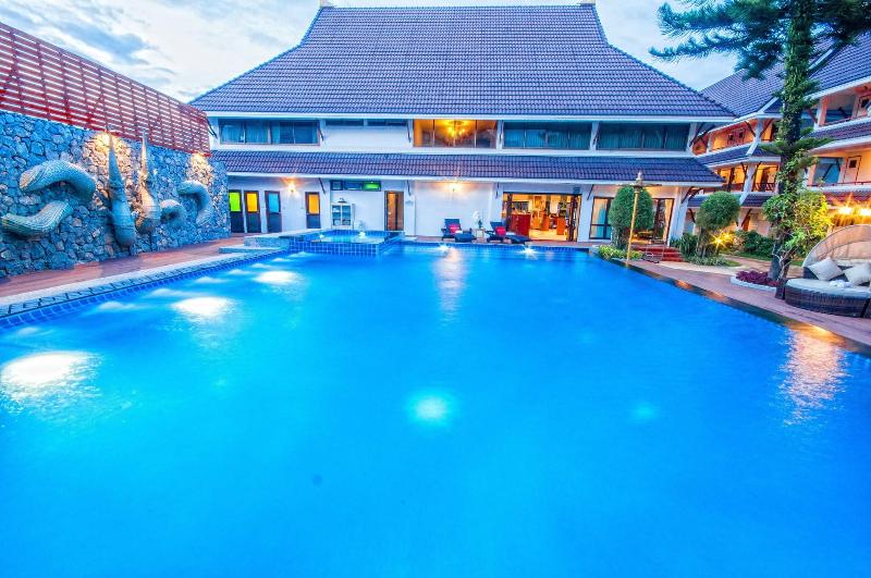 Nak Nakara Hotel - Havuz