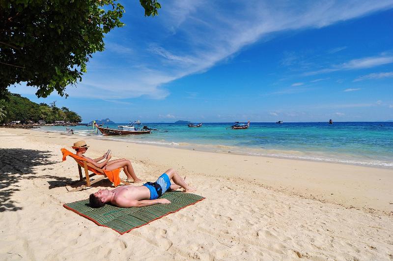 Phi Phi Relax Beach Resort - Plaj