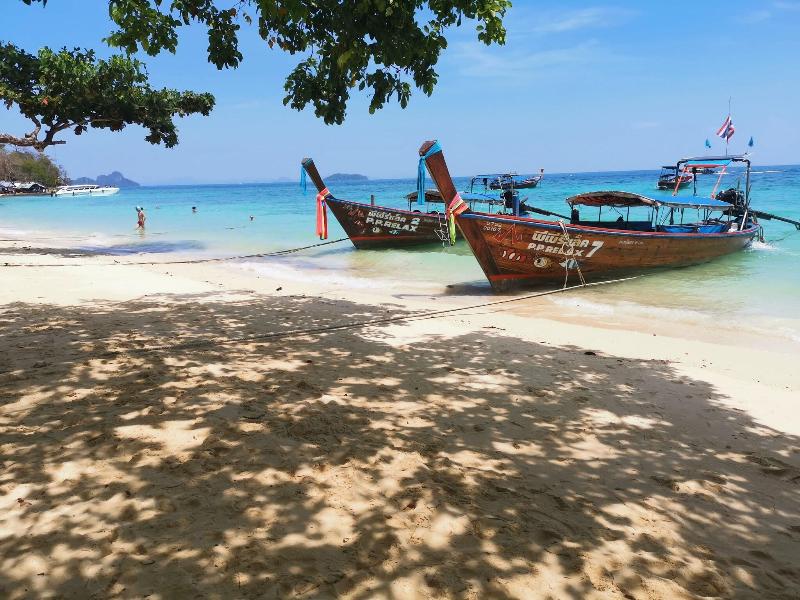 Phi Phi Relax Beach Resort - Plaj
