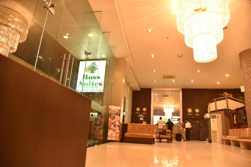 Boss Suites Nana - Lobi