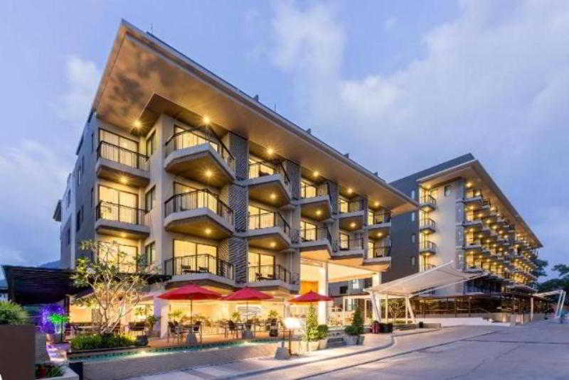The Charm Resort Phuket otel fotoğrafı