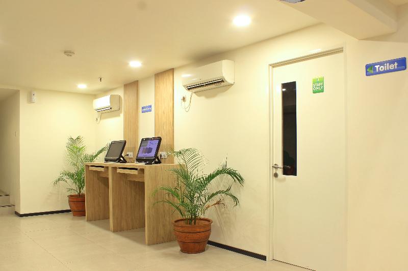 POP! Hotel Bandung Festival Citylink - Lobi