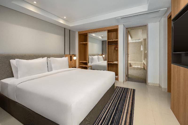 Holiday Inn Express Bali Sunset Road - Oda
