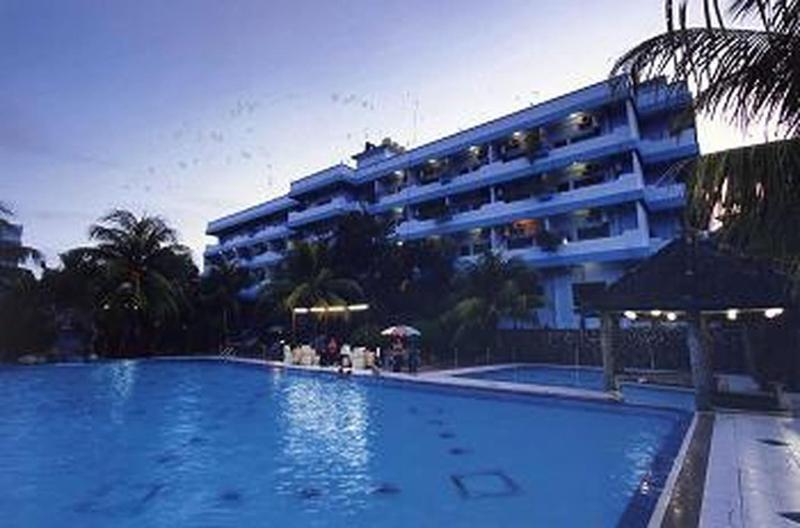 Pelangi Hotel - Plaj