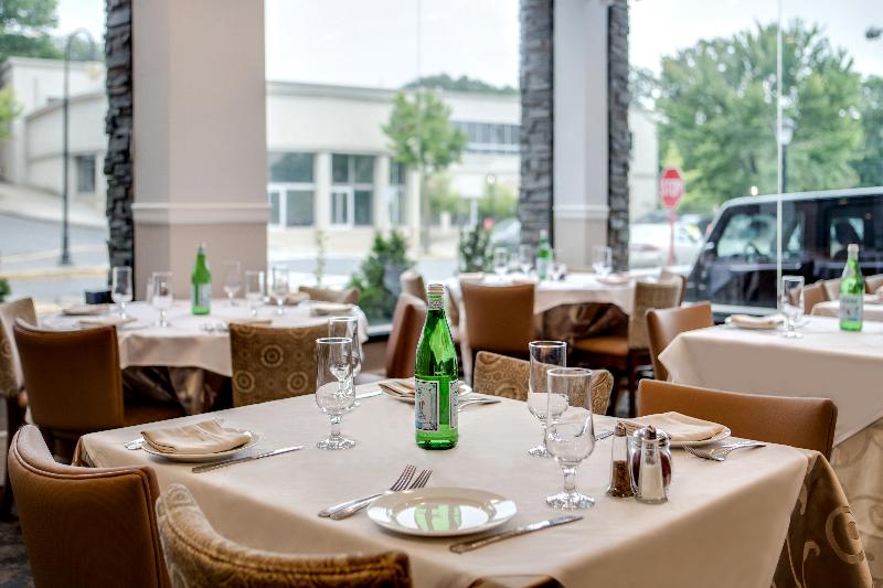 The Andrew Hotel - Restoran