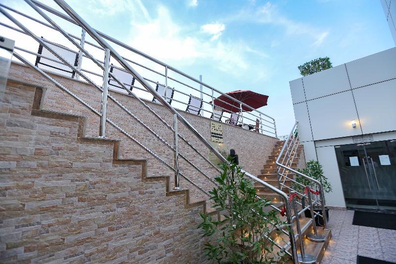 Ivory Grand Hotel Apartments - Genel