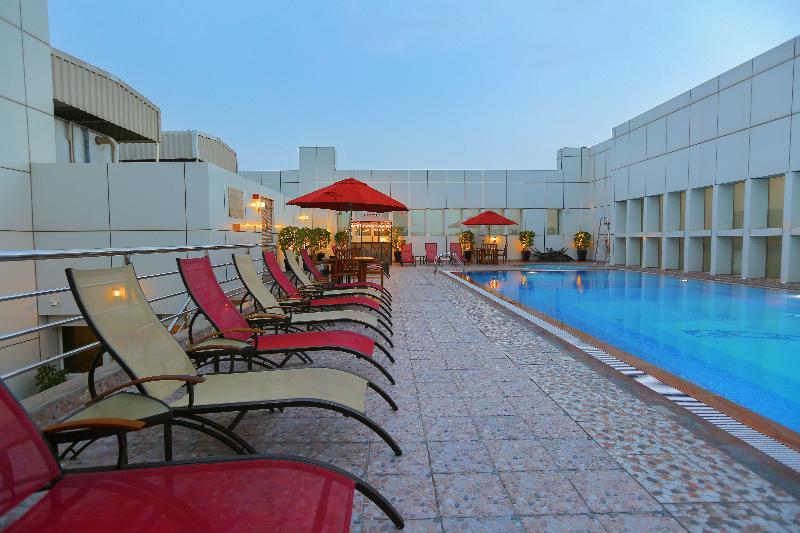 Ivory Grand Hotel Apartments - Havuz