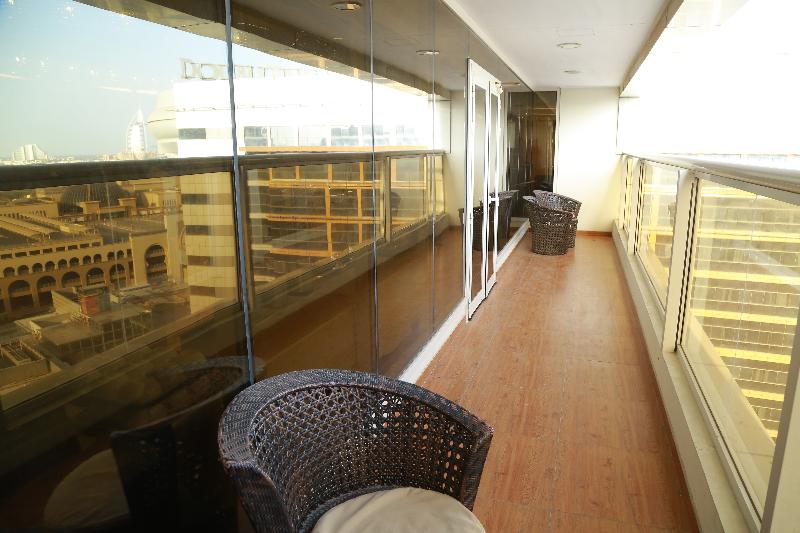 Ivory Grand Hotel Apartments - Teras
