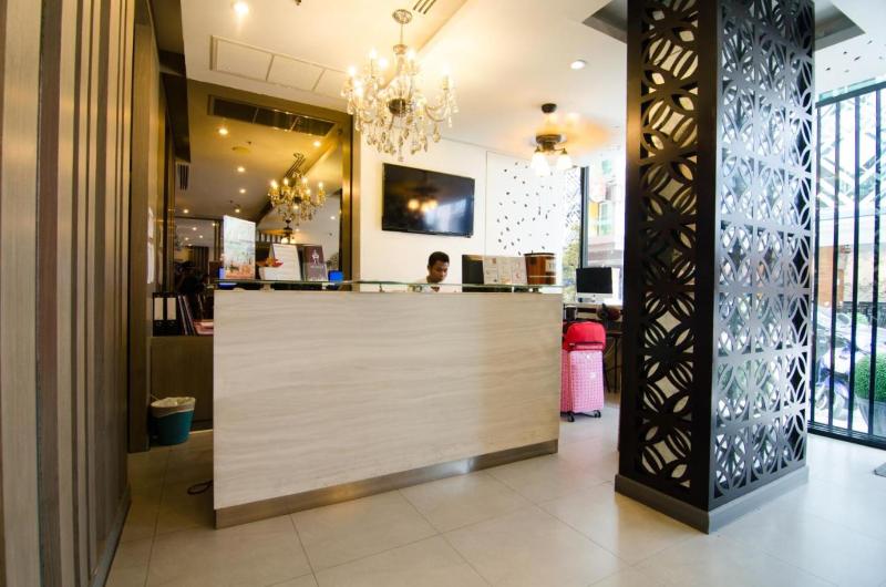 Mirage Express Patong Phuket Hotel - Lobi
