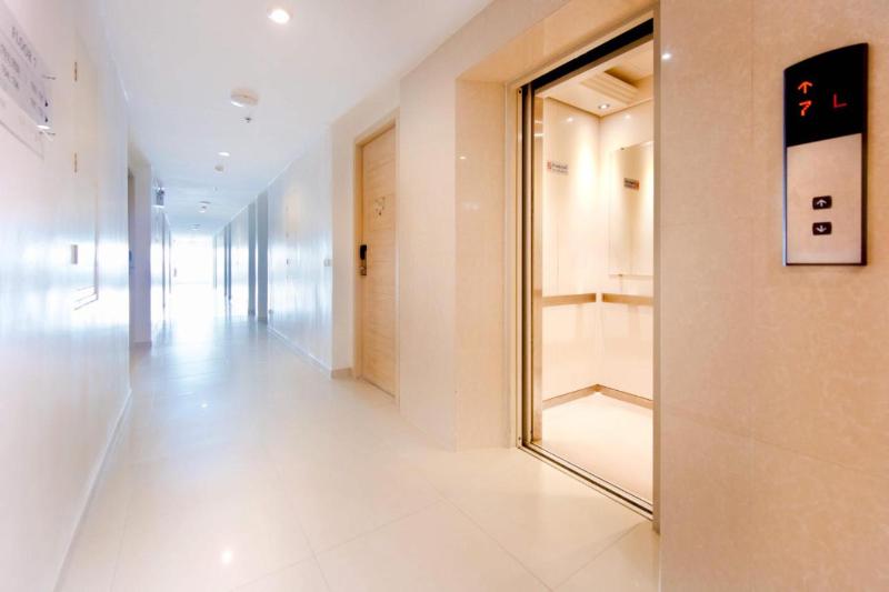 Mirage Express Patong Phuket Hotel - Oda