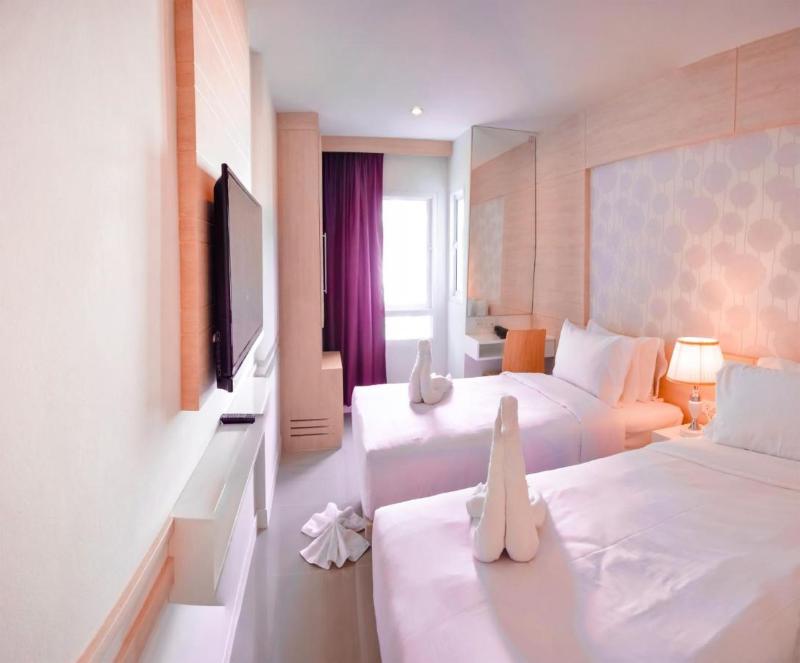 Mirage Express Patong Phuket Hotel - Oda