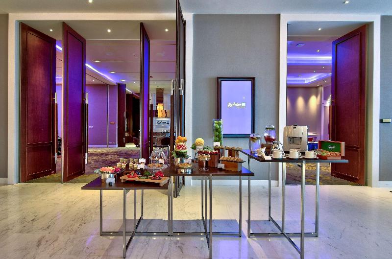 Radisson Blu Plaza Bangkok - Toplantı