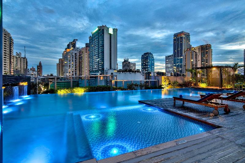 Radisson Blu Plaza Bangkok - Havuz
