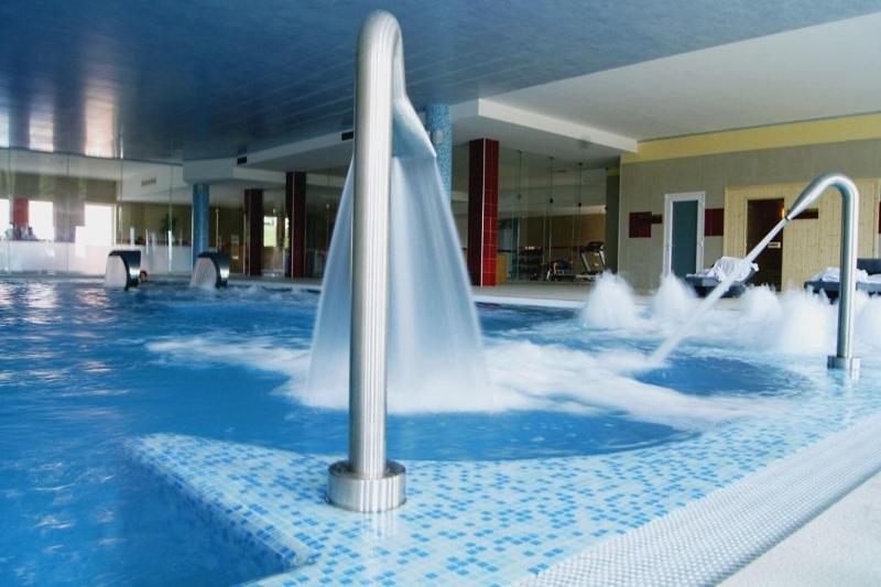 Palace Hotel & Spa Termas de Sao Tiago - Havuz