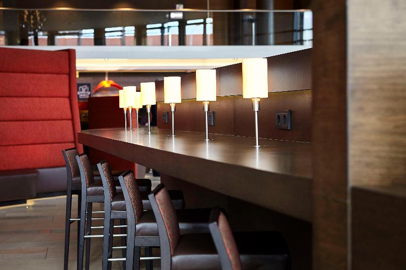 Hyatt Place Amsterdam Airport - Lobi