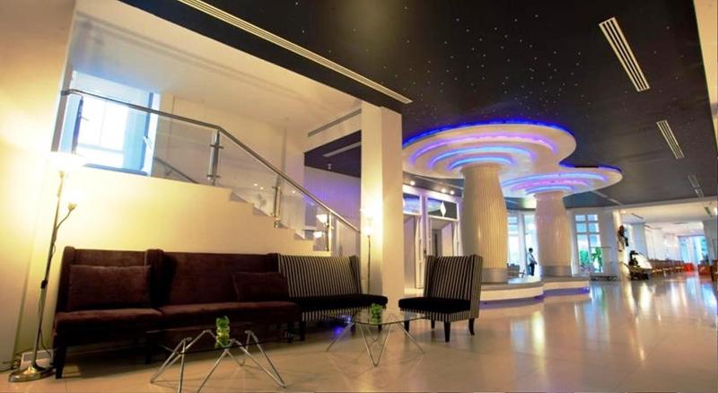 Prajaktra Design Hotel - Lobi