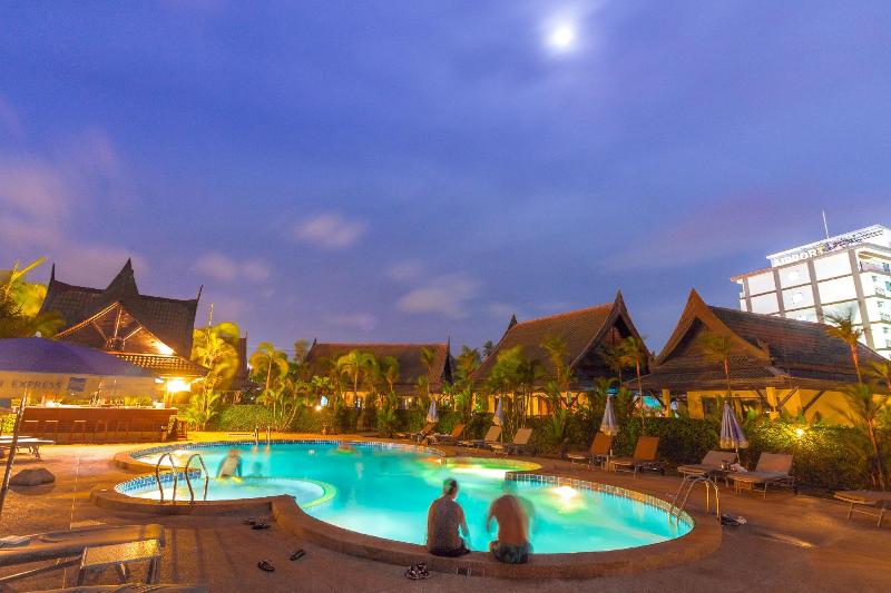 Airport Resort & Spa - Plaj