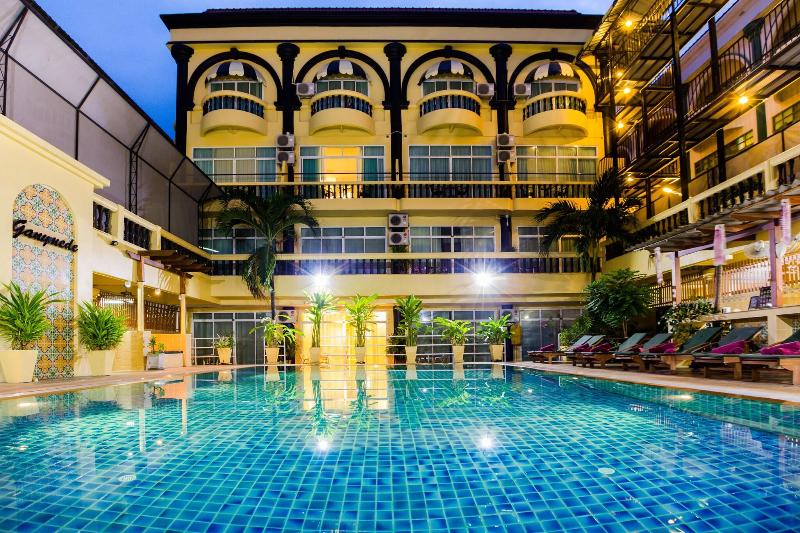 Zing's Ganymede Resort - Havuz