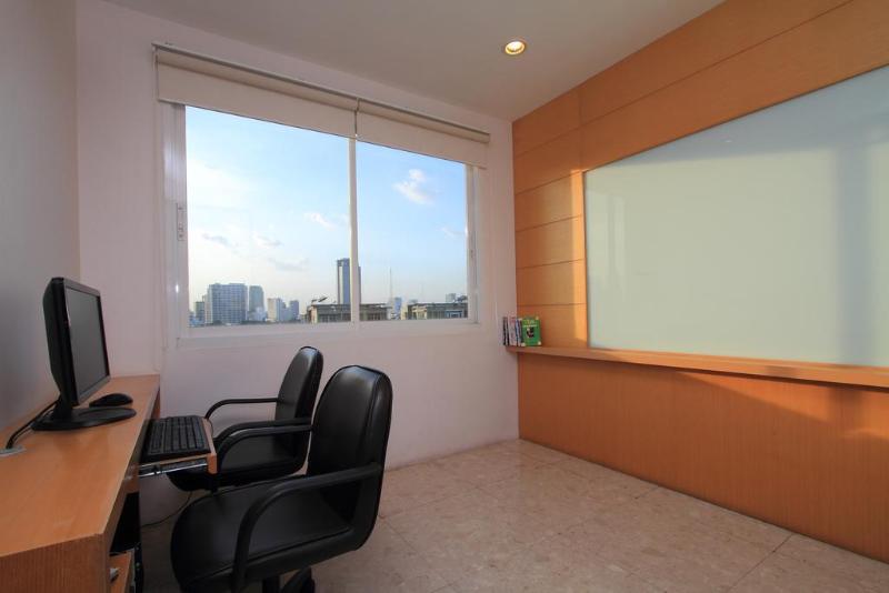 D Varee Montara Thonglor25 - Aktivite