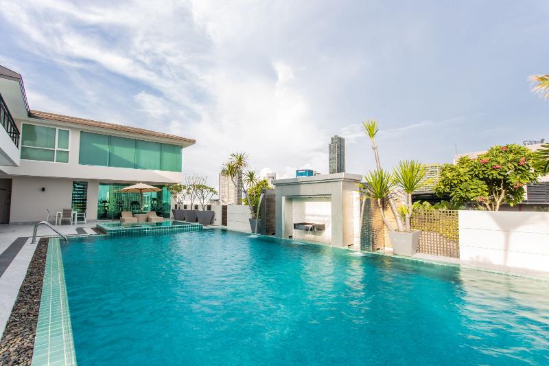 D Varee Montara Thonglor25 - Havuz