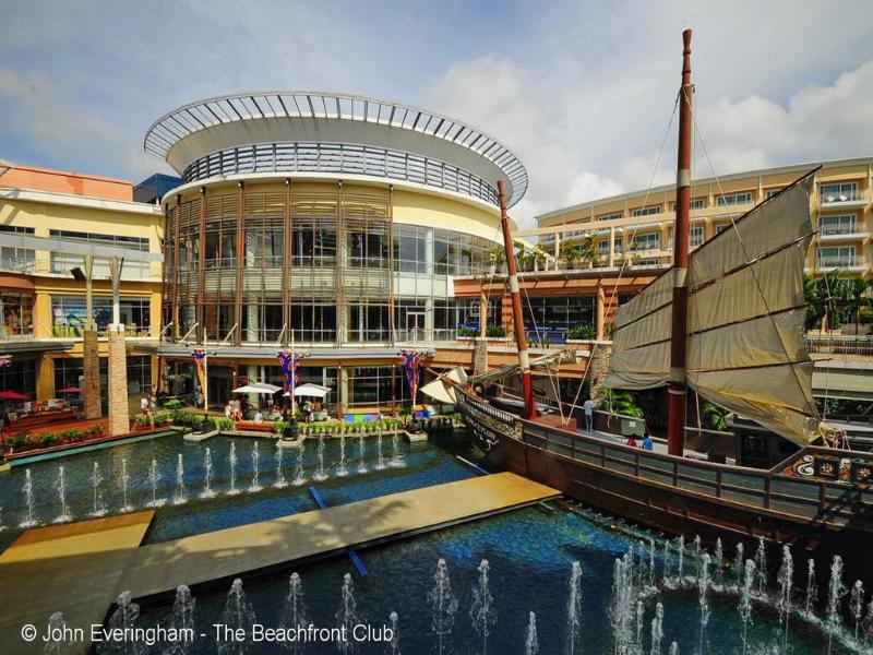Benetti House - Genel