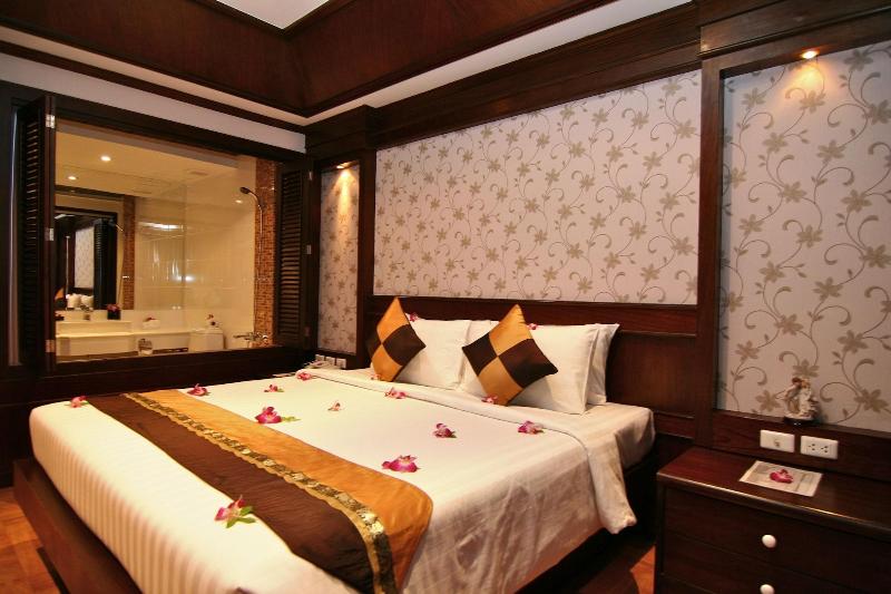 Rayaburi Hotel Patong - Oda