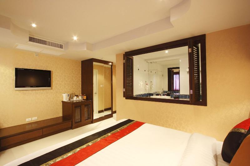 Rayaburi Hotel Patong - Oda