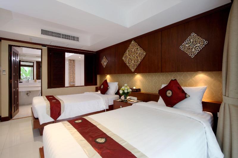 Rayaburi Hotel Patong - Oda