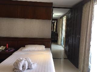 Rayaburi Hotel Patong fotoÄŸrafÄ±