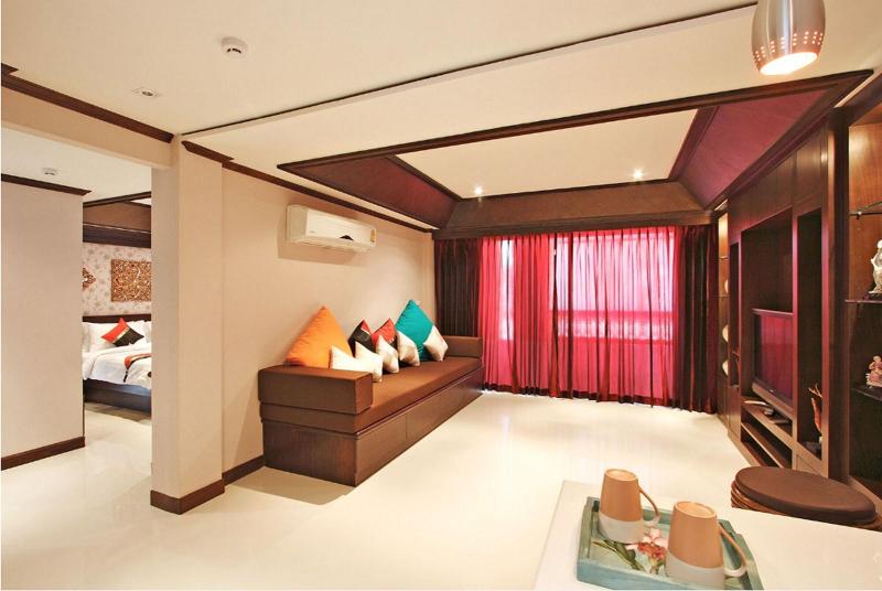 Rayaburi Hotel Patong - Oda