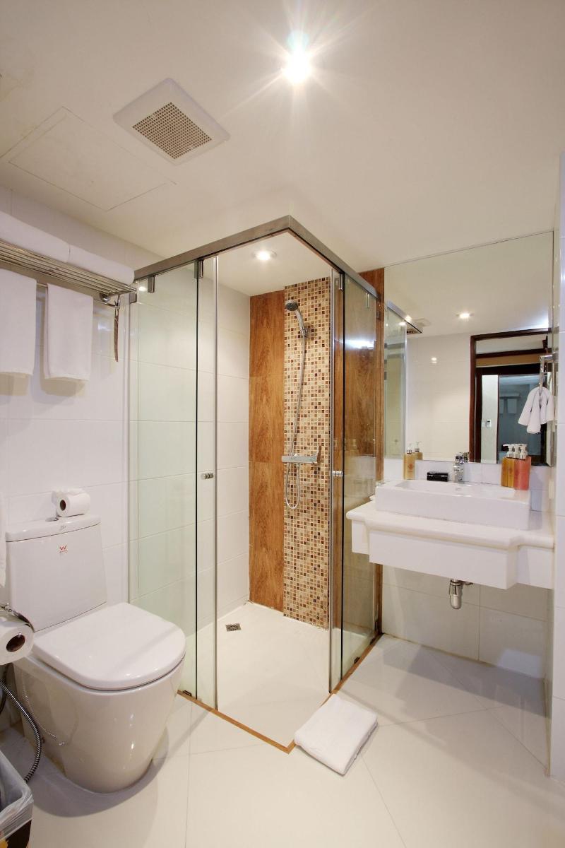 Rayaburi Hotel Patong - Oda