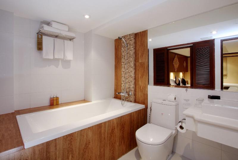 Rayaburi Hotel Patong - Oda