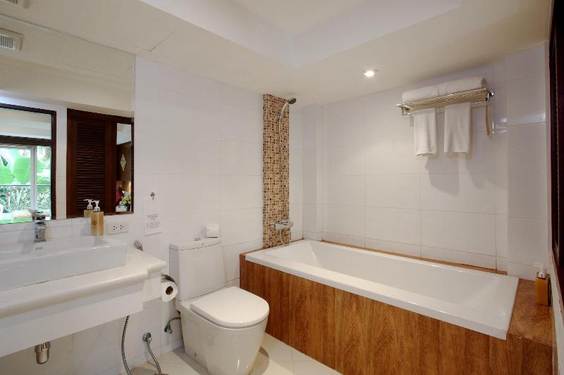 Rayaburi Hotel Patong - Oda