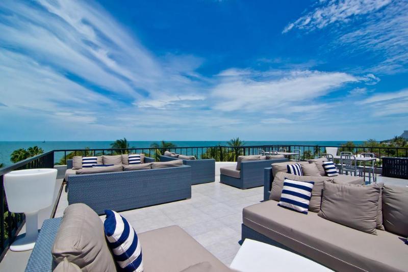 Dune Hua Hin - Genel