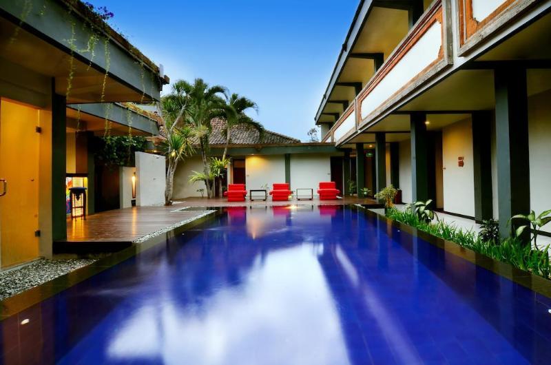 The Yani Hotel Bali by ZUZU - Lobi
