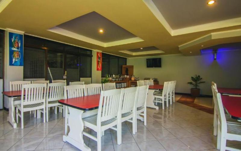The Yani Hotel Bali by ZUZU - Restoran