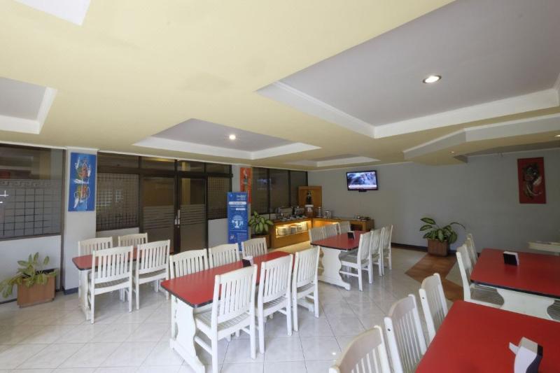 The Yani Hotel Bali by ZUZU - Restoran