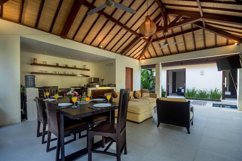 Arama Riverside Villas - Oda