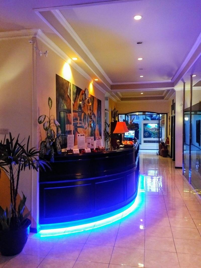 Bali Paradise Hotel Boutique Resort - Lobi