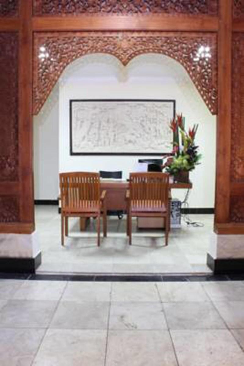 Radha Bali Hotel - Lobi