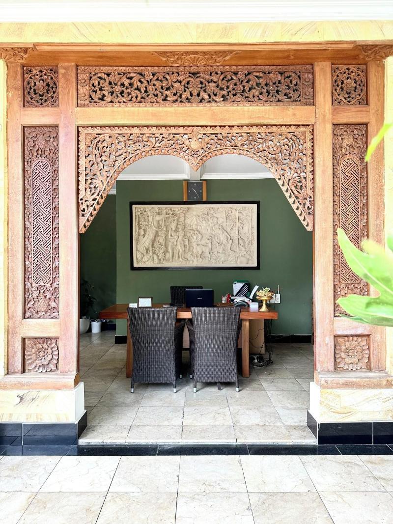 Radha Bali Hotel - Lobi
