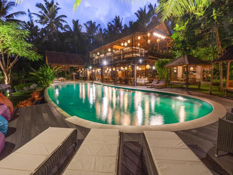 De Ubud Villas  Spa - Havuz