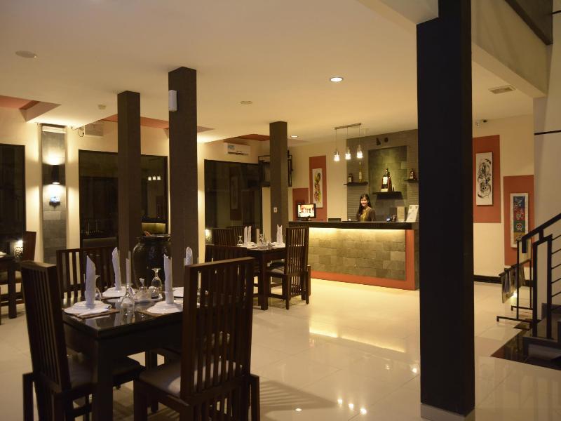 Puri Chorus Boutique Hotel - Lobi