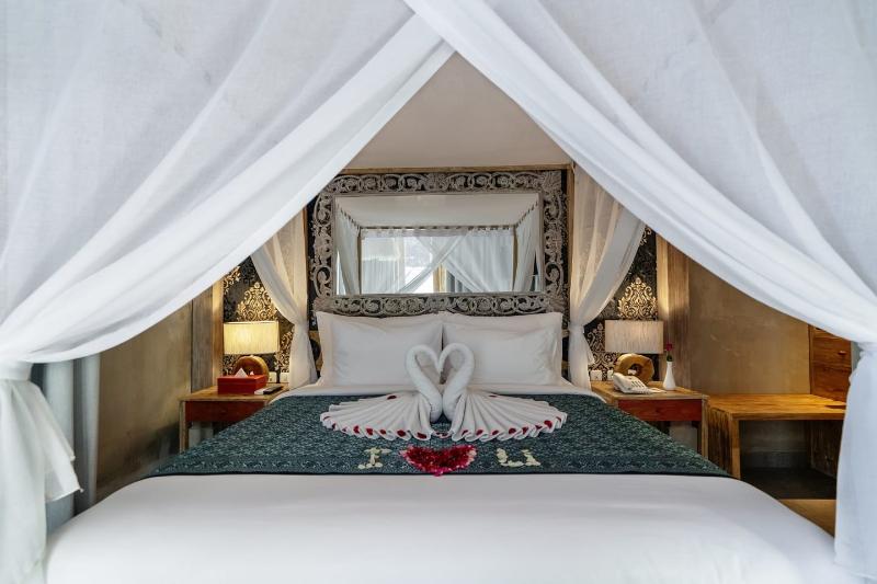 18 Suite Villa Kuta - Oda